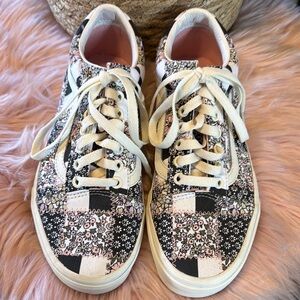 New Women’s Multi color Sneakers